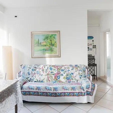 Della Piazza アパート レヴァント