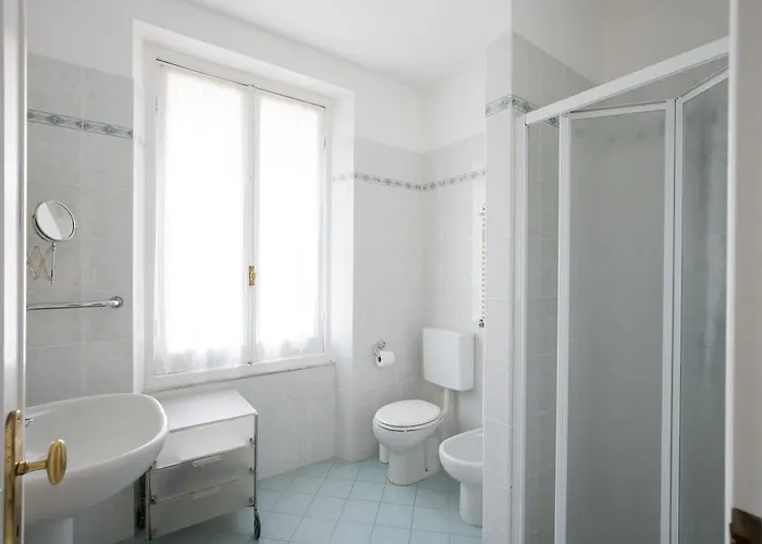 Della Piazza * ليفانتو