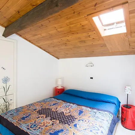 Della Piazza Apartamento Levanto